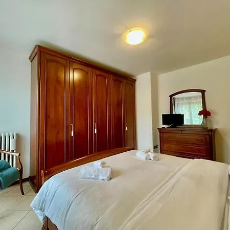 Casa Ornella פוזולנגו